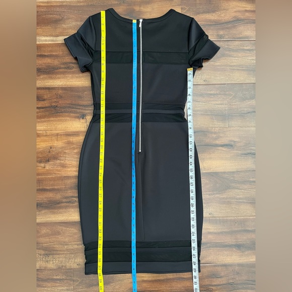 Women’s Belle Sky Black/ Mid Length /Short Sleeve/ Round Neck Line Dress - Picture 3 of 15